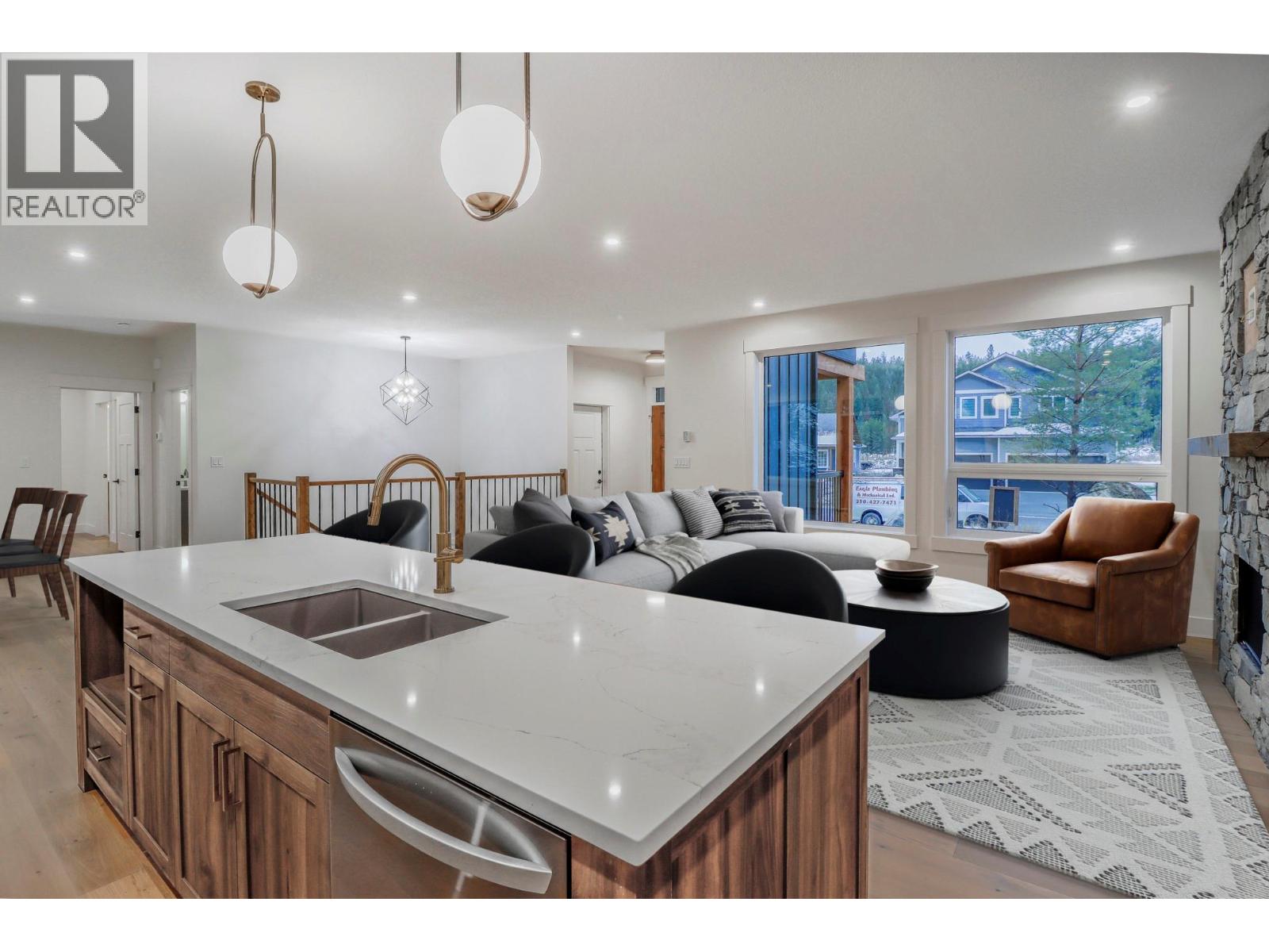 136 Shadow Mountain Boulevard, Cranbrook, British Columbia  V1C 0C6 - Photo 7 - 10371062