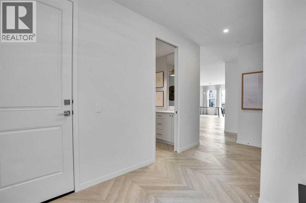 195 Lucas Common Nw, Calgary, Alberta  T3P 2B3 - Photo 6 - A2291769