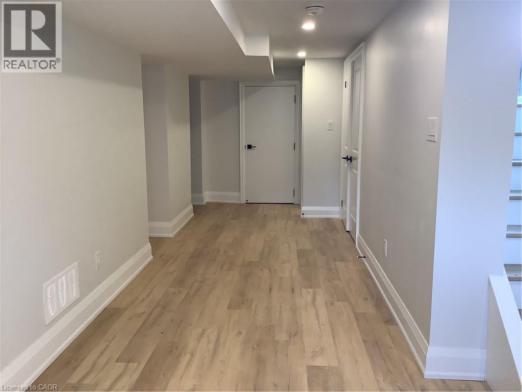 229 West 18th Street, Hamilton, Ontario  L9C 4H1 - Photo 17 - 40804659