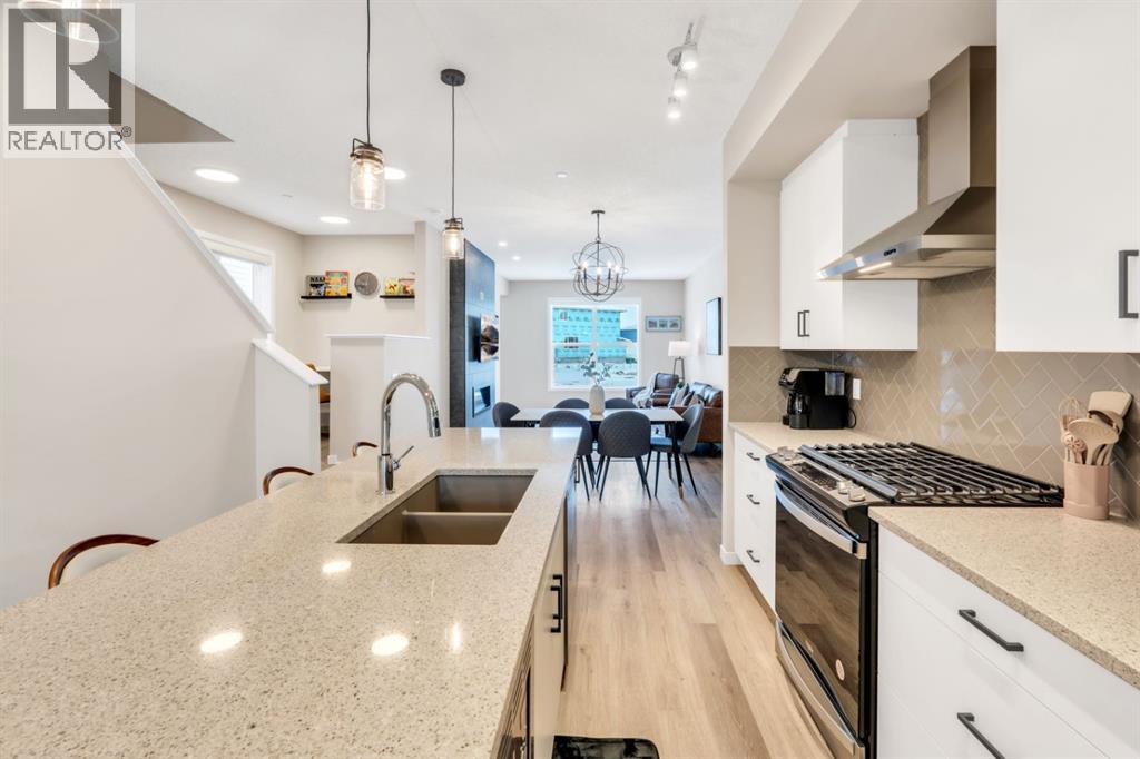 140 Hotchkiss Gate Se, Calgary, Alberta  T3S 0G1 - Photo 4 - A2295013