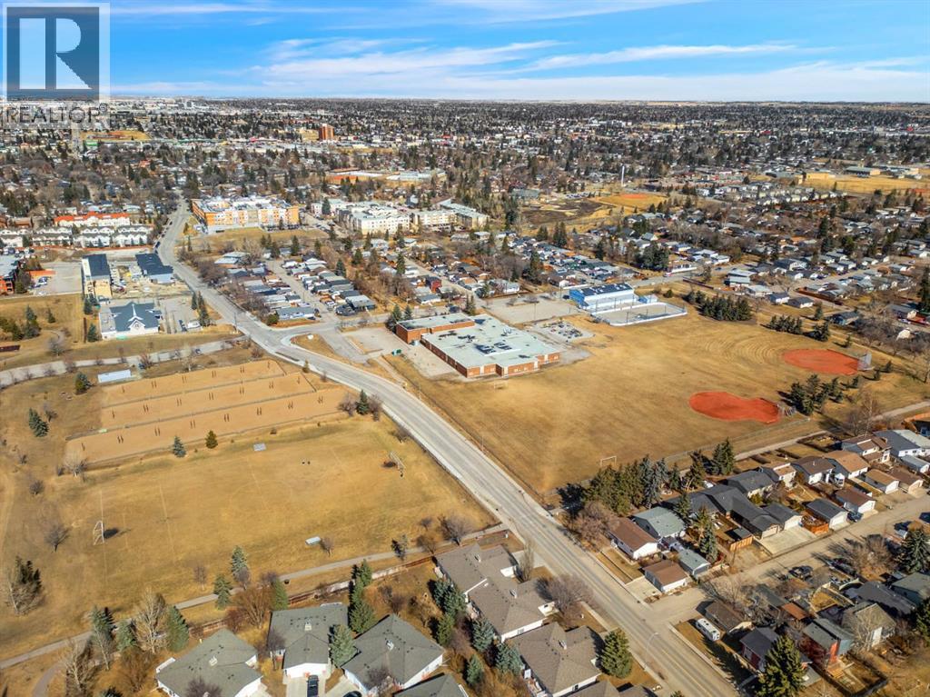 2640 Dovely Court Se, Calgary, Alberta  T2B 3G6 - Photo 41 - A2296864