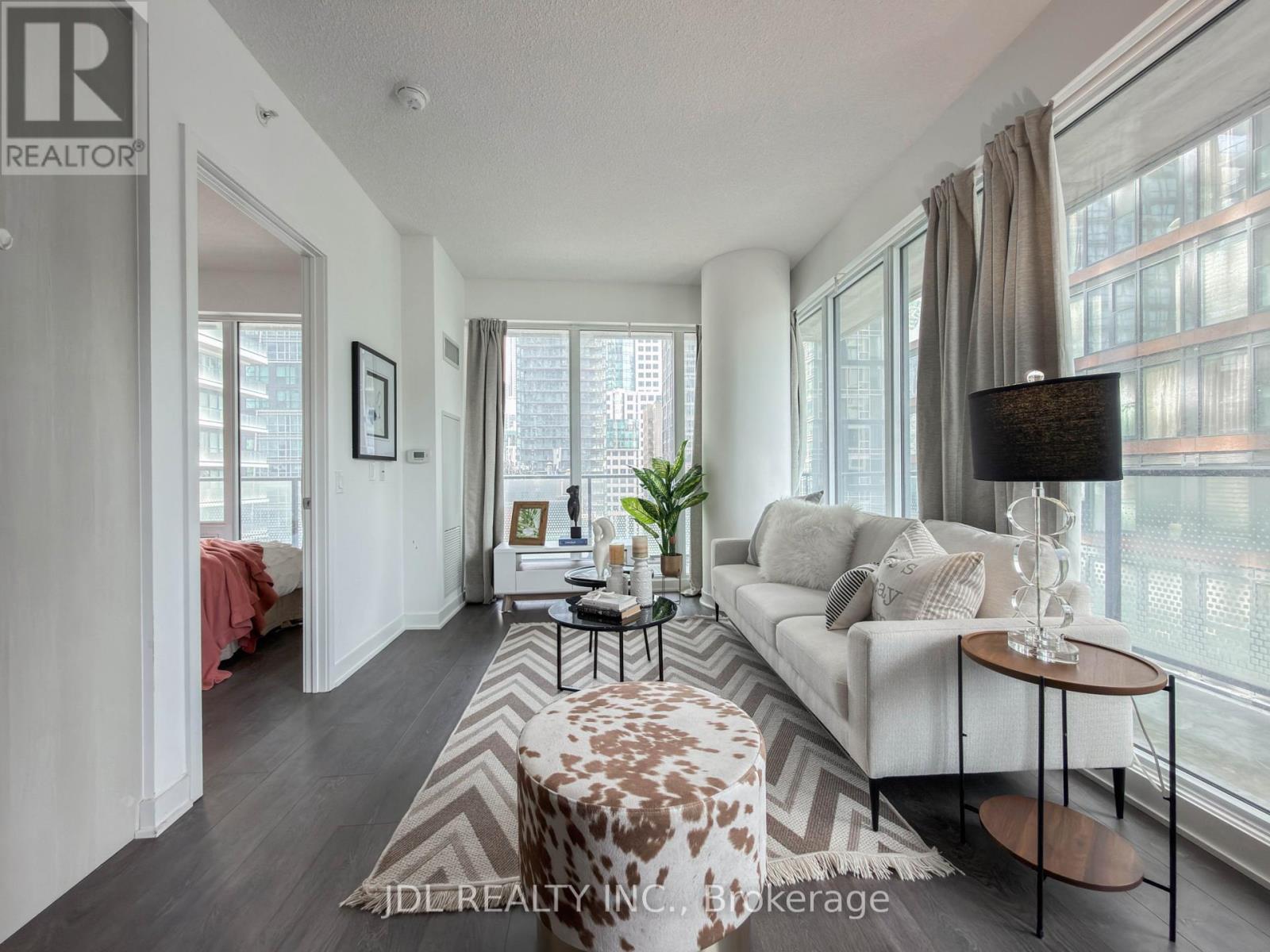 1602 - 115 Blue Jays Way, Toronto, Ontario  M5V 0N4 - Photo 10 - C12927144