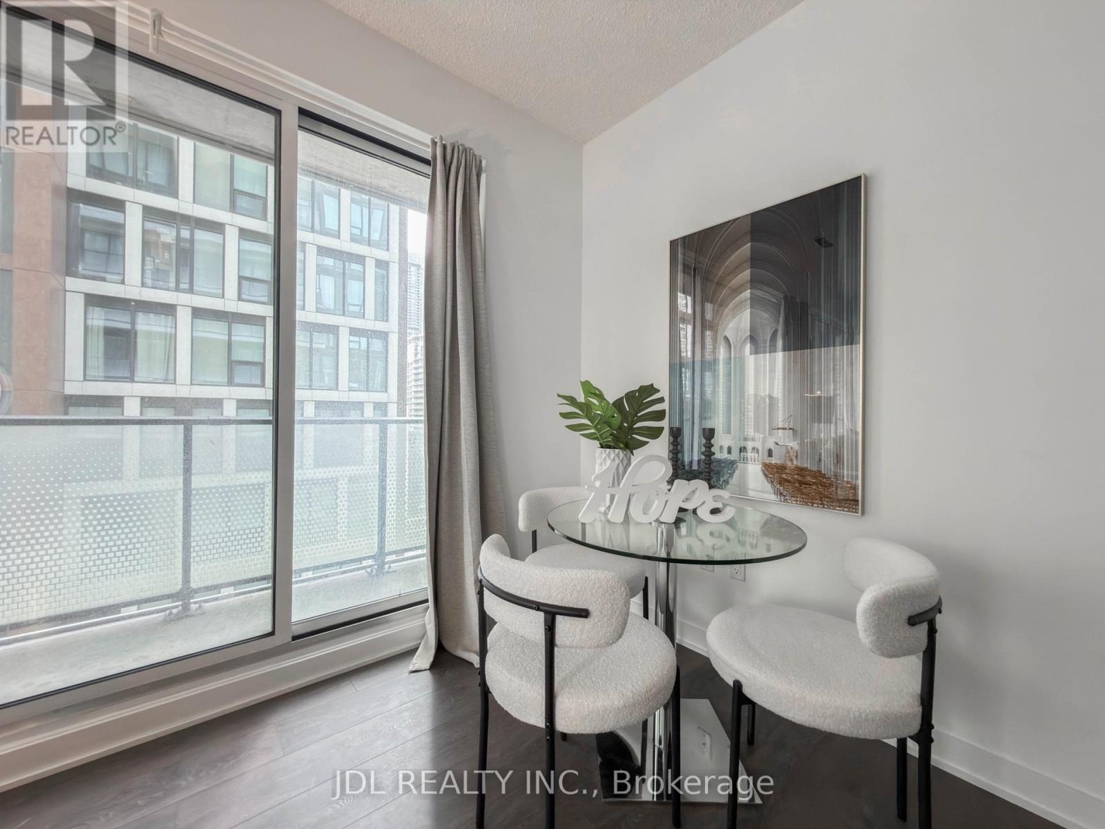 1602 - 115 Blue Jays Way, Toronto, Ontario  M5V 0N4 - Photo 8 - C12927144