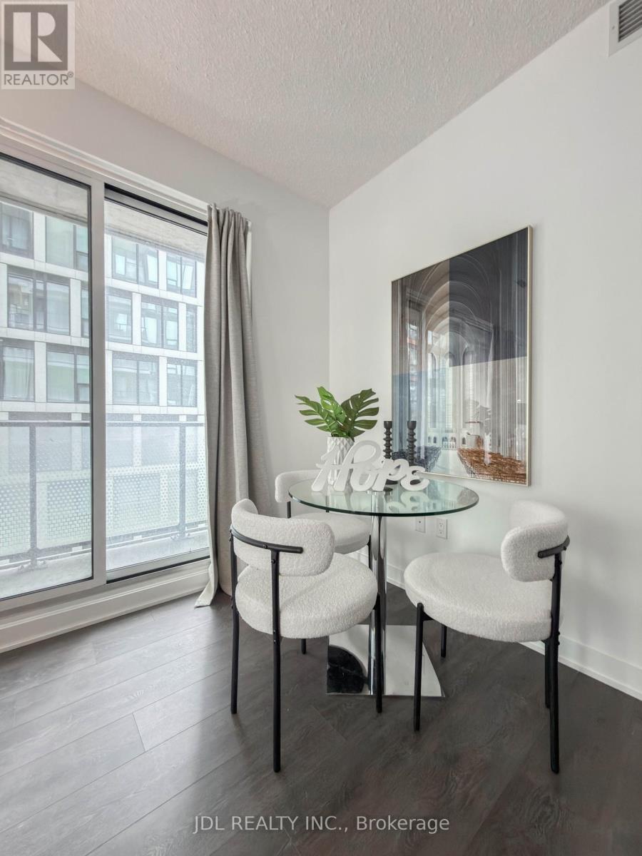 1602 - 115 Blue Jays Way, Toronto, Ontario  M5V 0N4 - Photo 9 - C12927144