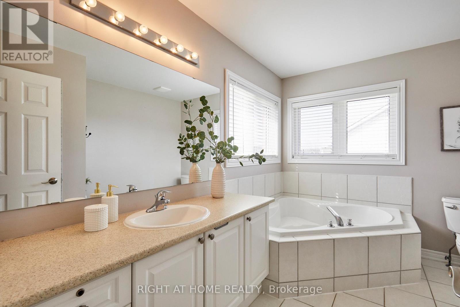 1225 Leacock Court, Oshawa, Ontario  L1K 2R3 - Photo 28 - E12927148