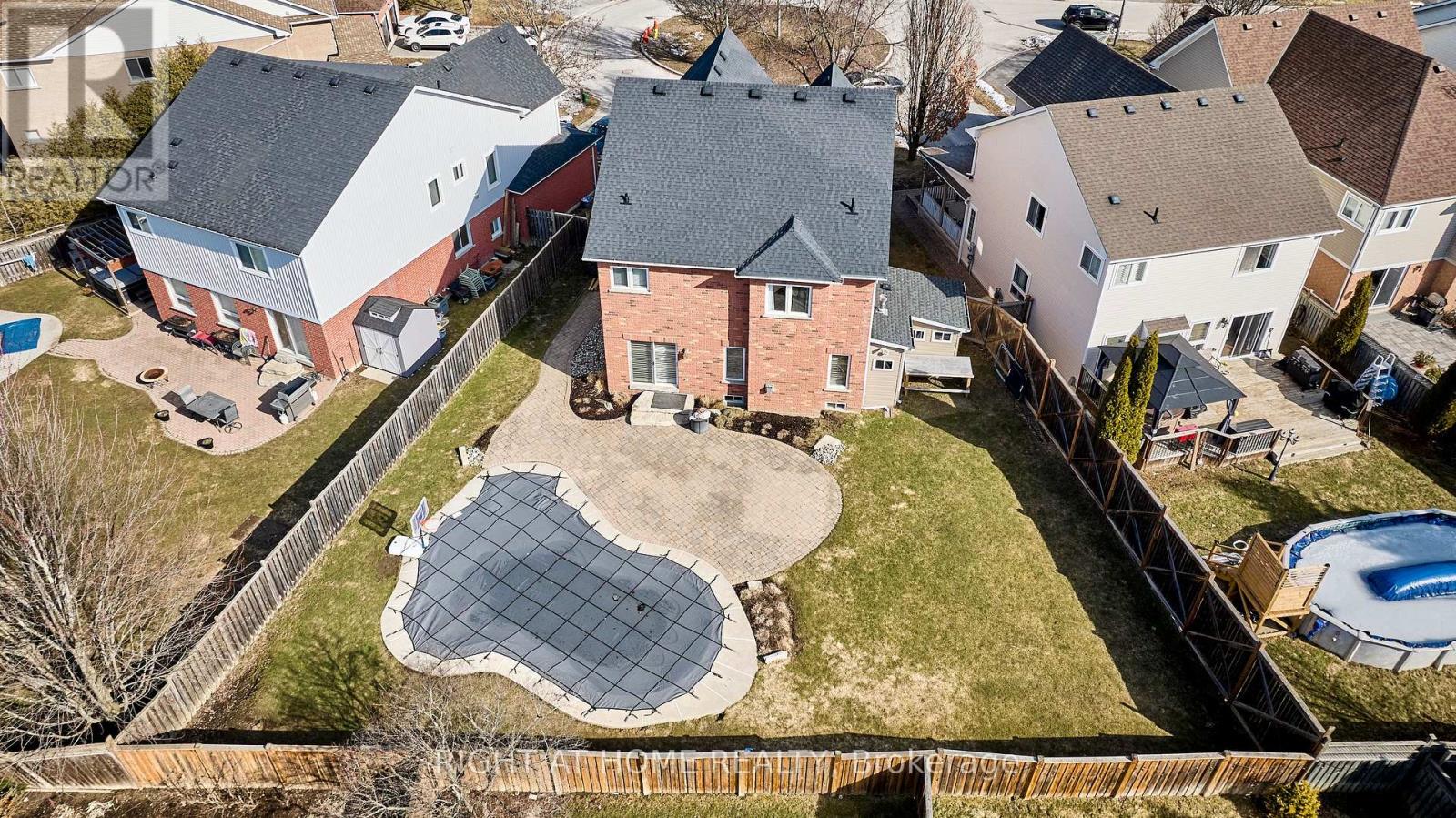 1225 Leacock Court, Oshawa, Ontario  L1K 2R3 - Photo 5 - E12927148