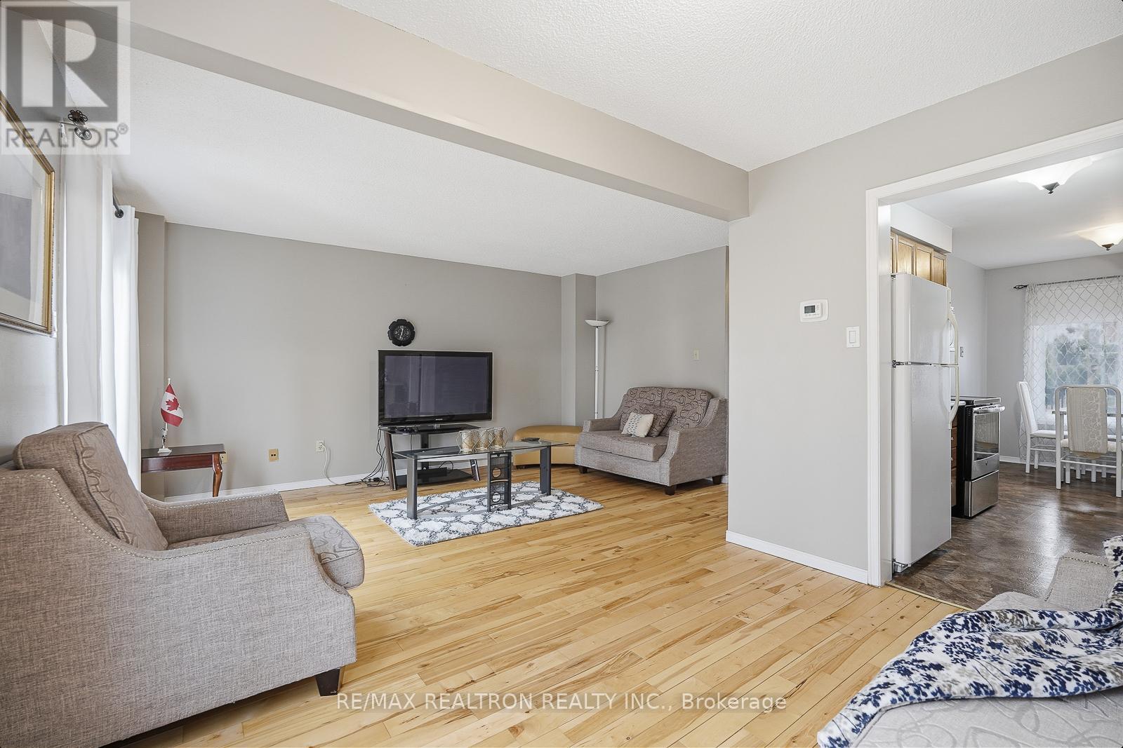 129 Heydon Avenue, New Tecumseth, Ontario L9R 1N6 - Photo 13 - N12927152