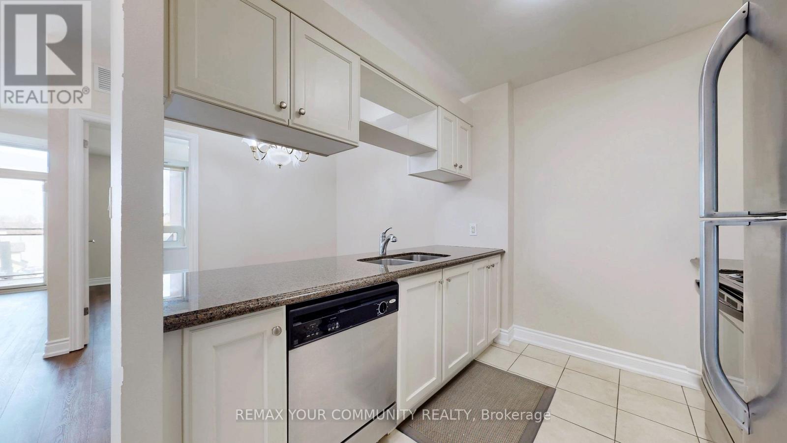 520 - 281 Woodbridge Avenue, Vaughan, Ontario  L4L 0C6 - Photo 12 - N12927156