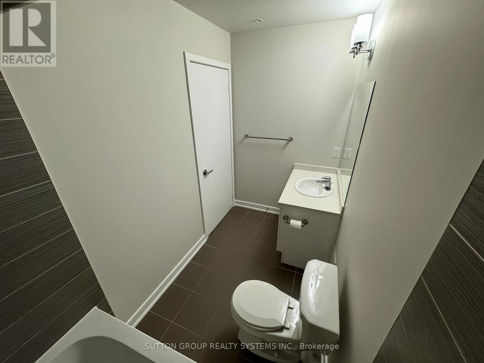 1912 - 3985 Grand Park Drive, Mississauga, Ontario  L5B 0H8 - Photo 4 - W12927136