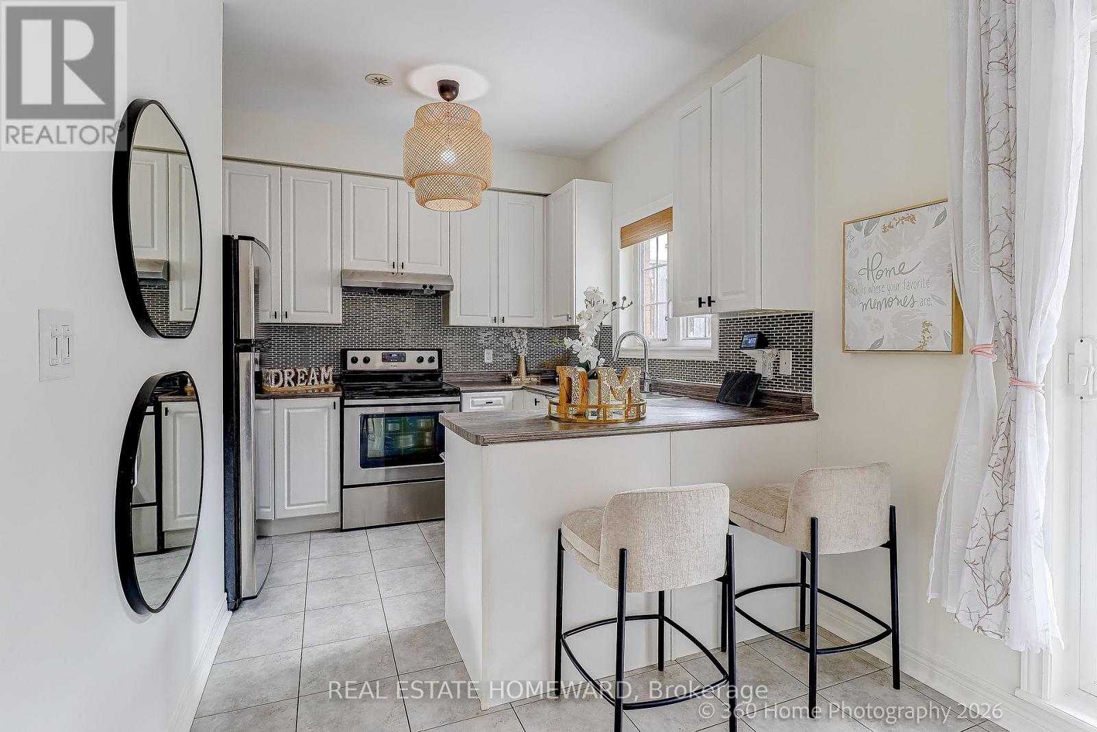 12 Carnahan Terrace, Toronto, Ontario  M4E 0B2 - Photo 6 - E12912878