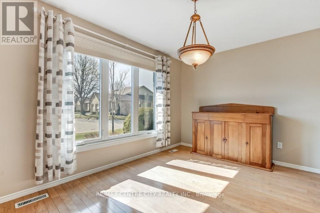 46 - 99 Edgevalley Road, London East, Ontario  N5Y 5N1 - Photo 5 - X12927160