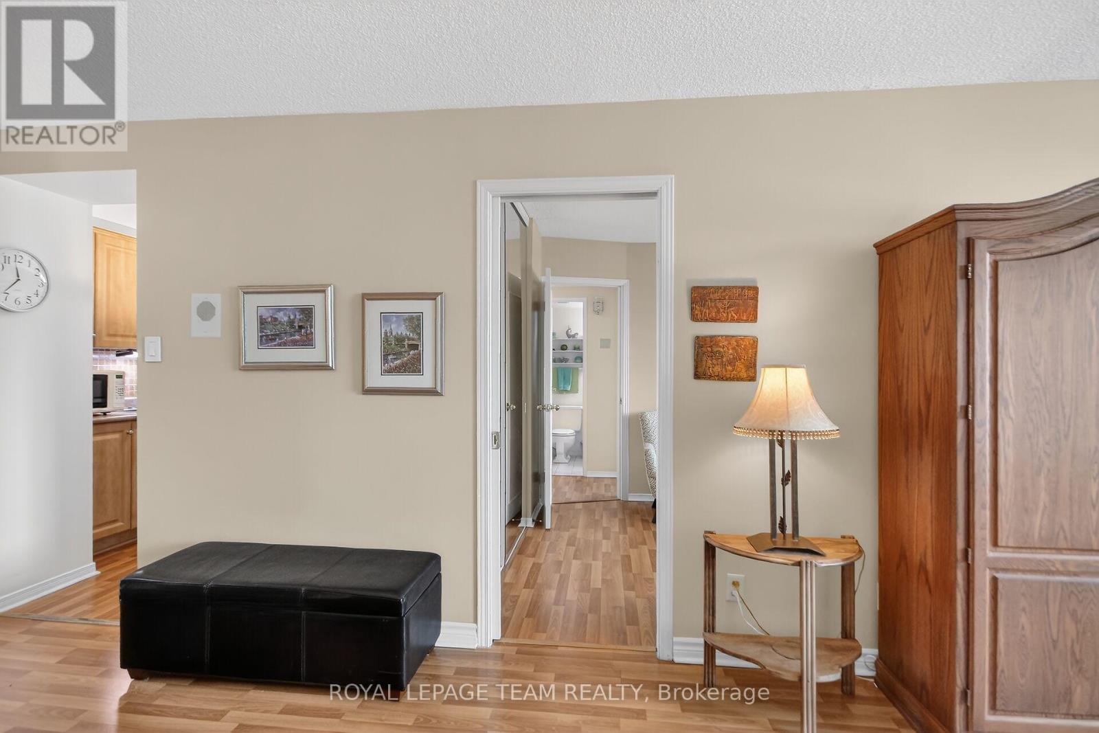 606 - 555 Brittany Drive, Ottawa, Ontario  K1K 4C5 - Photo 13 - X12927222