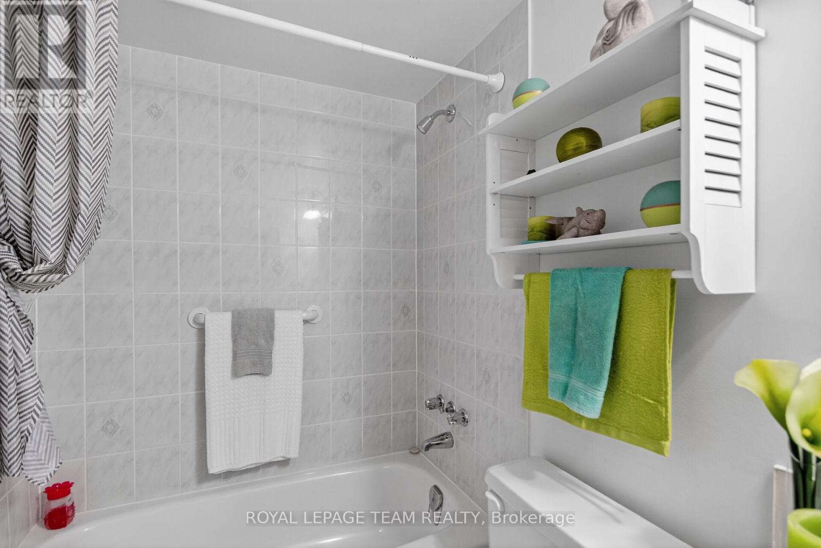 606 - 555 Brittany Drive, Ottawa, Ontario  K1K 4C5 - Photo 21 - X12927222