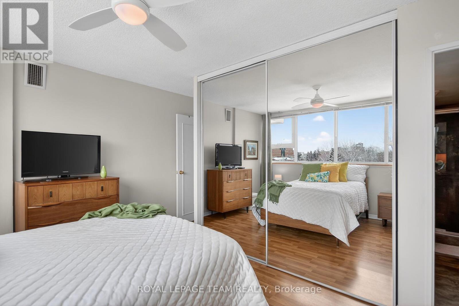 606 - 555 Brittany Drive, Ottawa, Ontario  K1K 4C5 - Photo 25 - X12927222