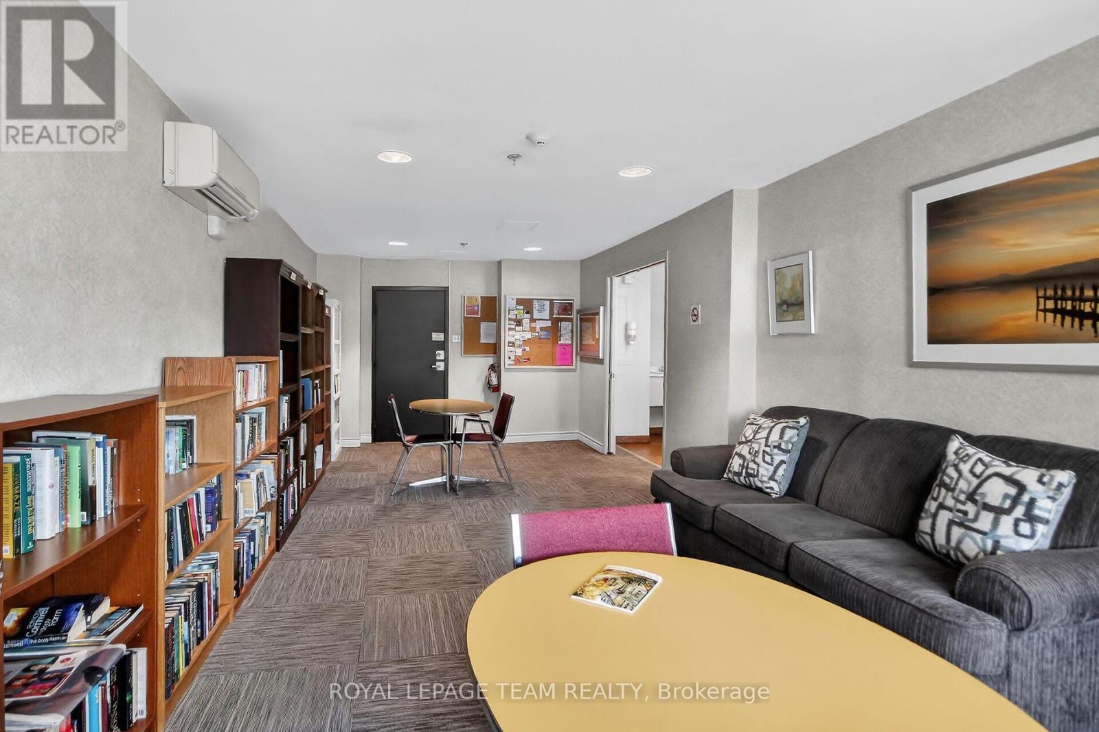 606 - 555 Brittany Drive, Ottawa, Ontario  K1K 4C5 - Photo 31 - X12927222