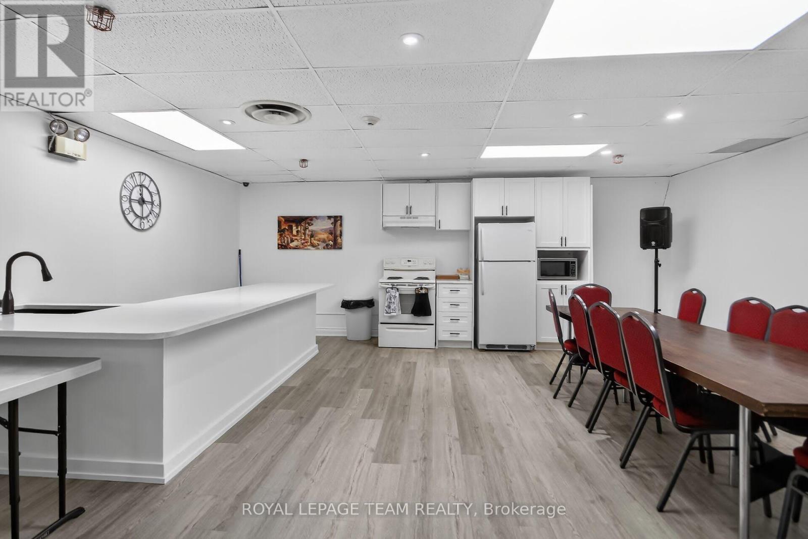 606 - 555 Brittany Drive, Ottawa, Ontario  K1K 4C5 - Photo 34 - X12927222