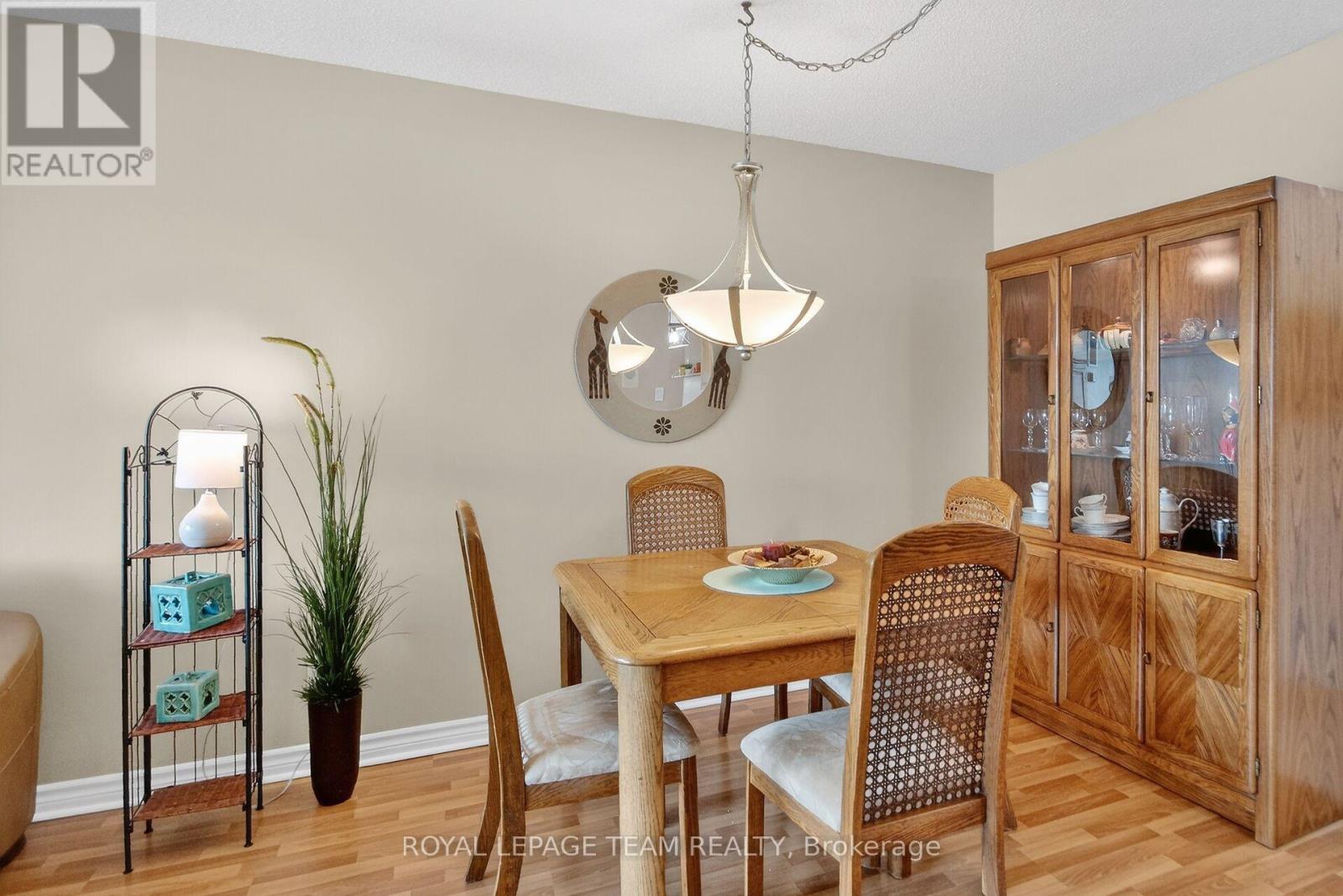 606 - 555 Brittany Drive, Ottawa, Ontario  K1K 4C5 - Photo 7 - X12927222