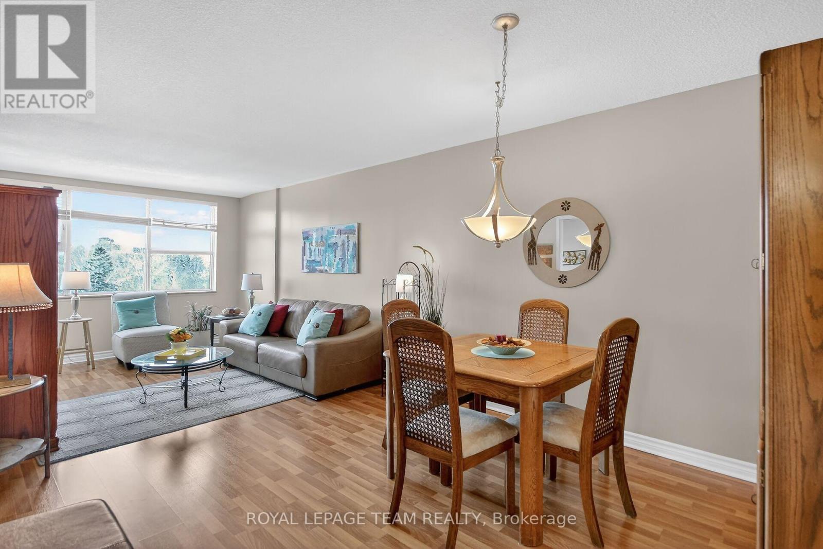 606 - 555 Brittany Drive, Ottawa, Ontario  K1K 4C5 - Photo 8 - X12927222