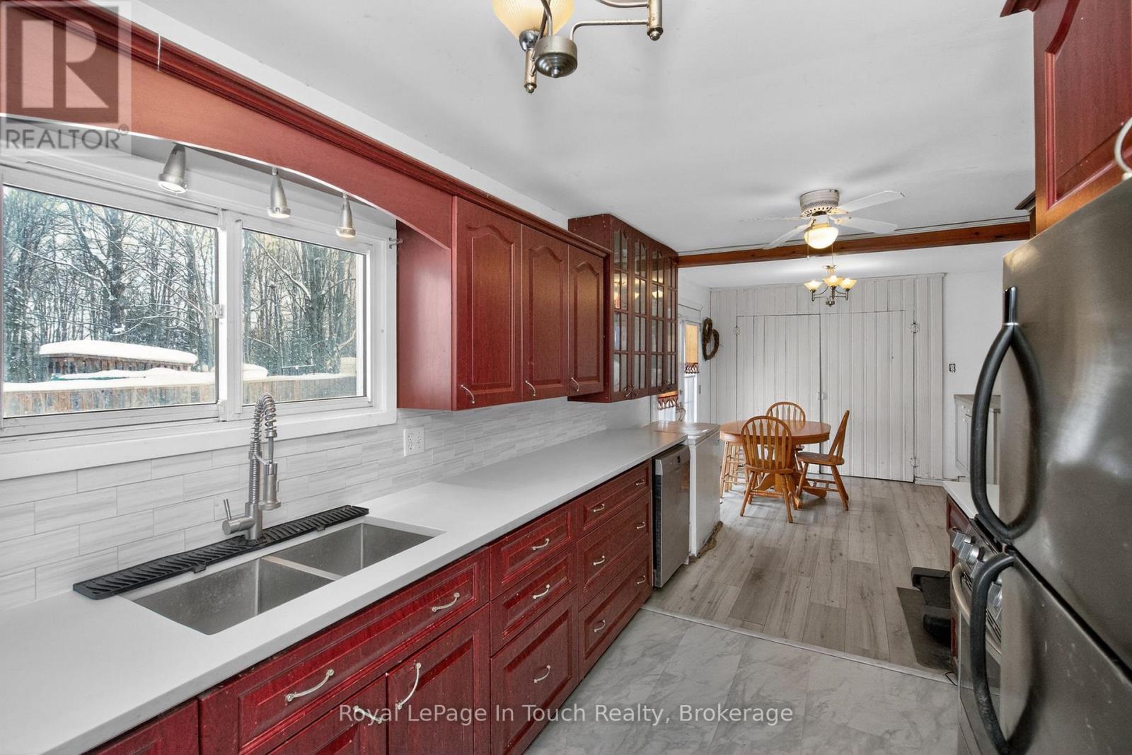 167 Timcourt Drive, Tiny, Ontario  L9M 0B9 - Photo 4 - S12768156