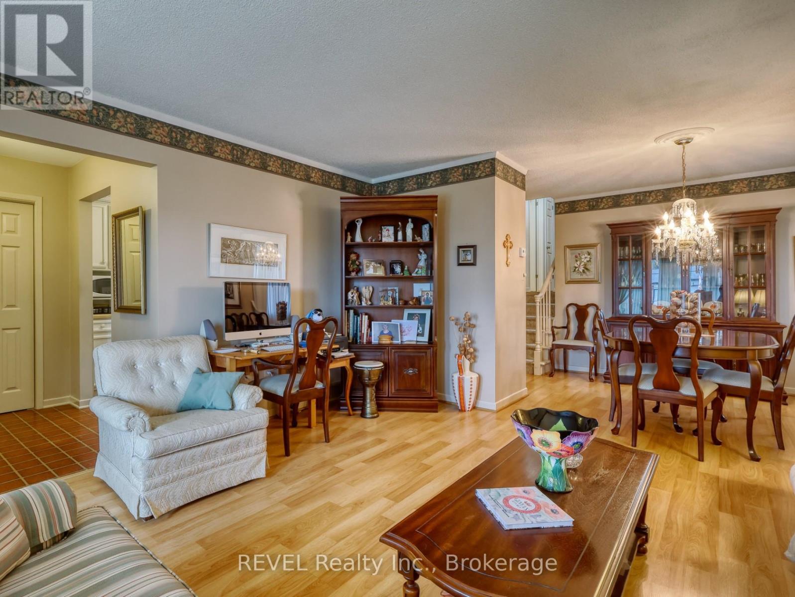 31 Cole Farm Boulevard, St. Catharines, Ontario  L2N 7E2 - Photo 11 - X12927188