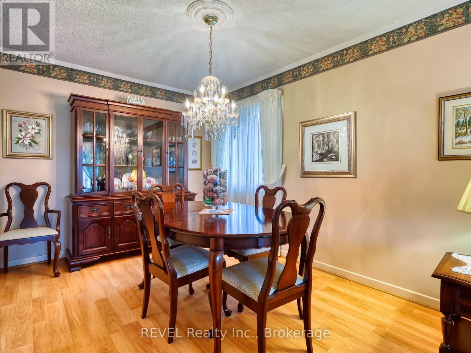 31 Cole Farm Boulevard, St. Catharines, Ontario  L2N 7E2 - Photo 16 - X12927188