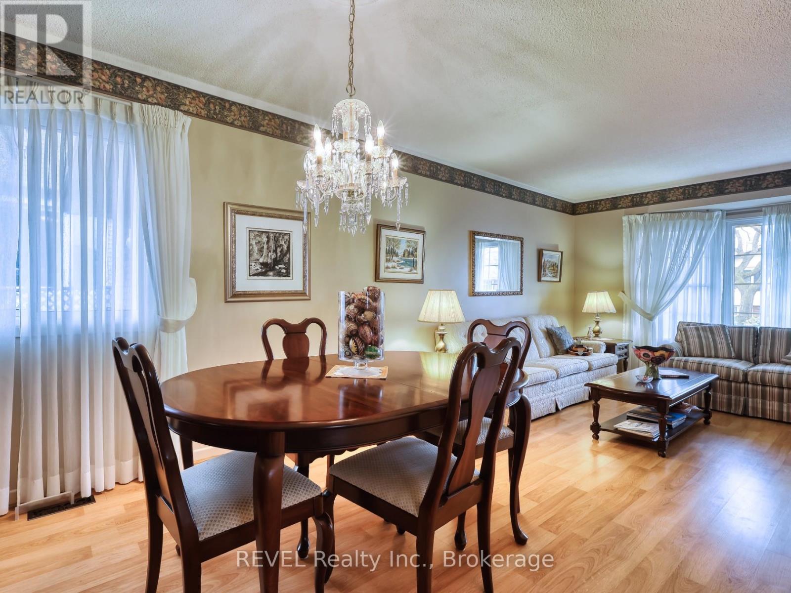 31 Cole Farm Boulevard, St. Catharines, Ontario  L2N 7E2 - Photo 17 - X12927188