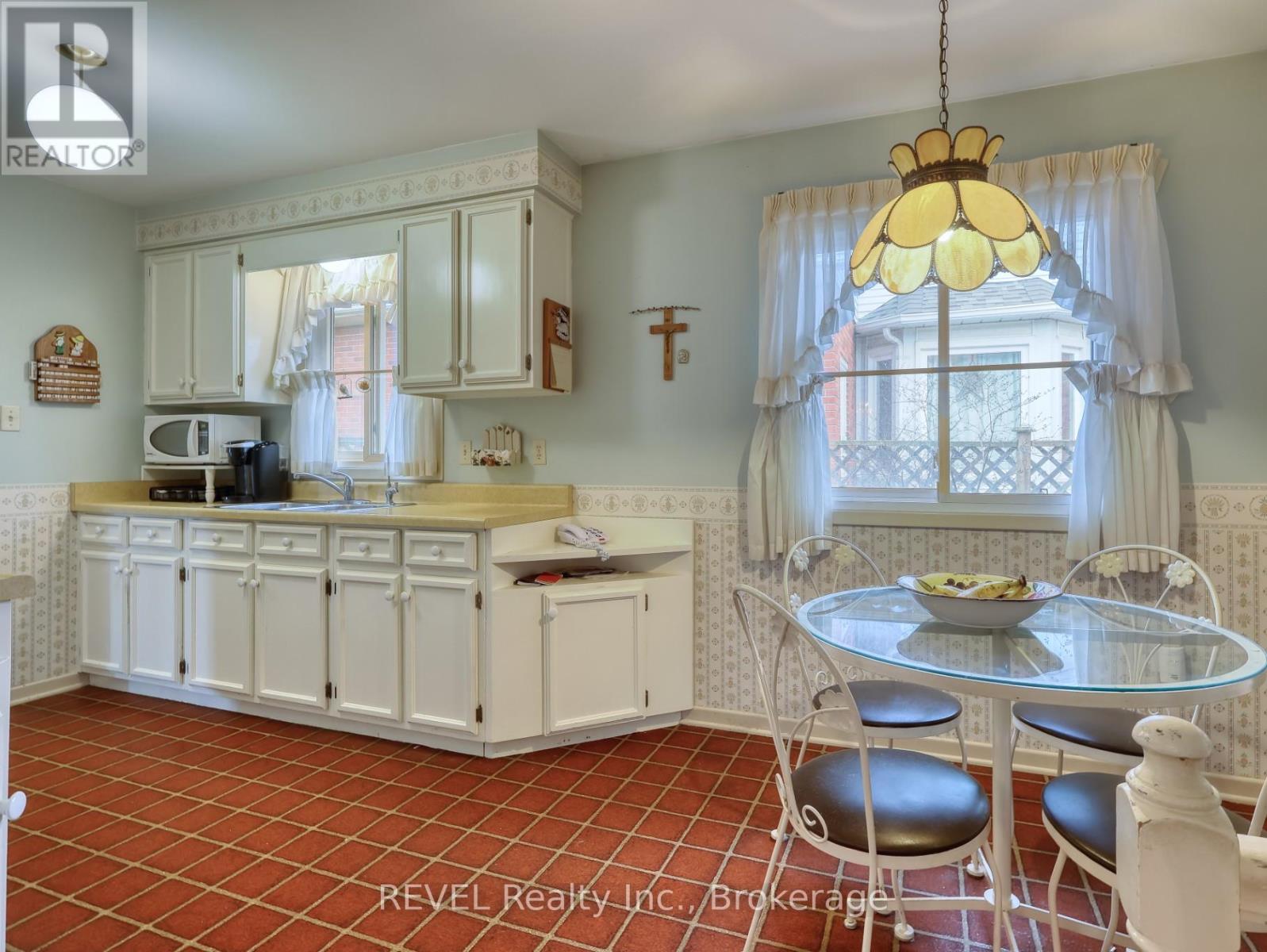 31 Cole Farm Boulevard, St. Catharines, Ontario  L2N 7E2 - Photo 19 - X12927188