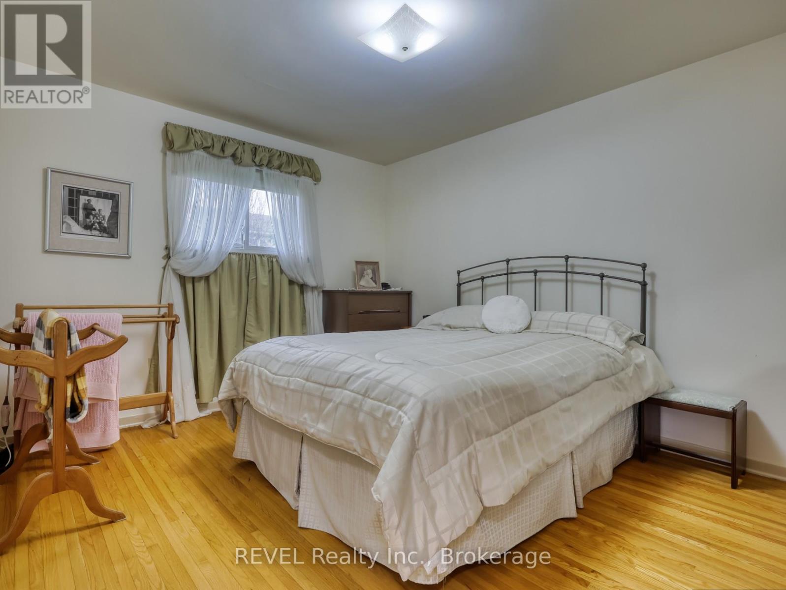31 Cole Farm Boulevard, St. Catharines, Ontario  L2N 7E2 - Photo 31 - X12927188