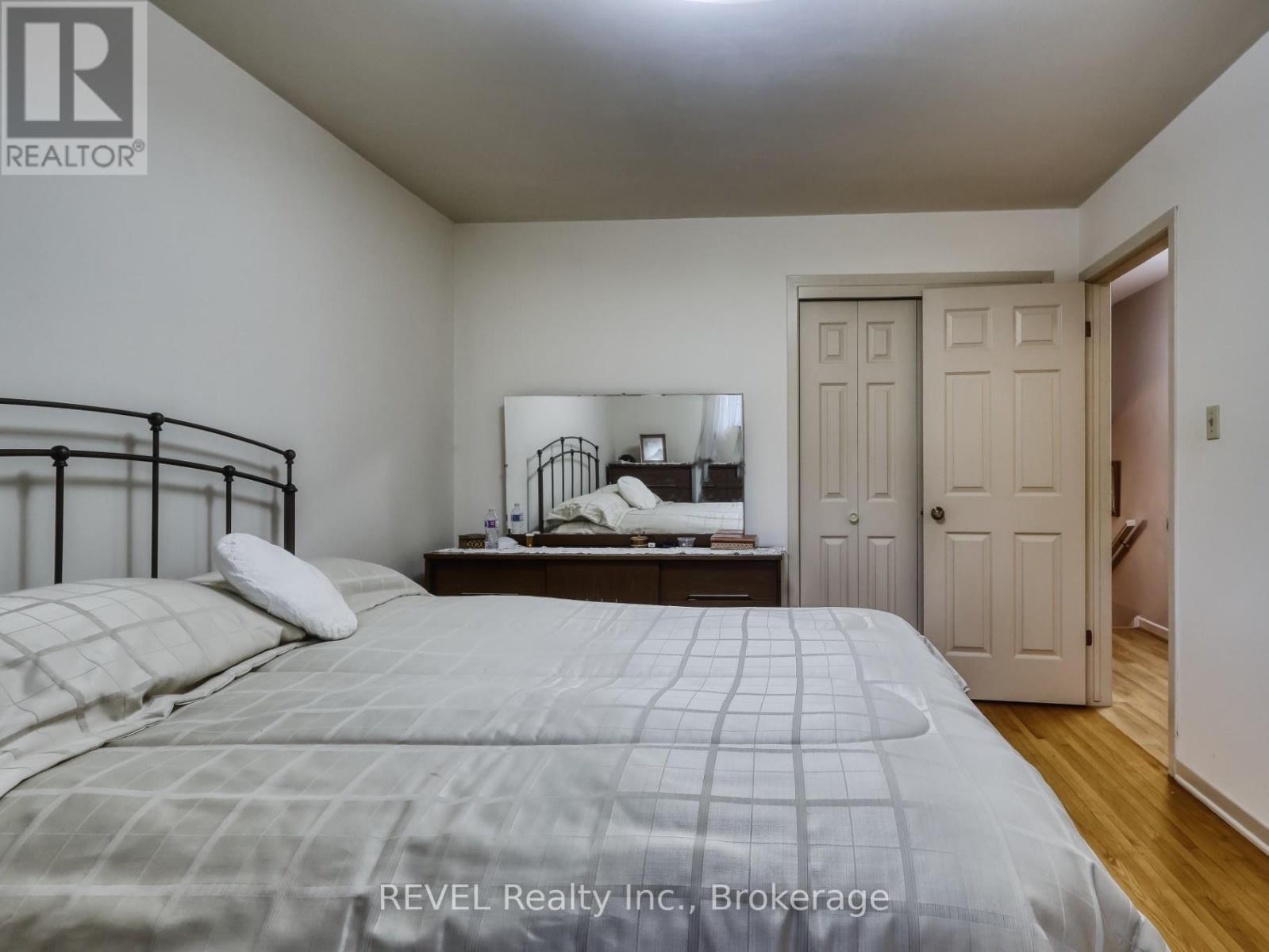 31 Cole Farm Boulevard, St. Catharines, Ontario  L2N 7E2 - Photo 32 - X12927188