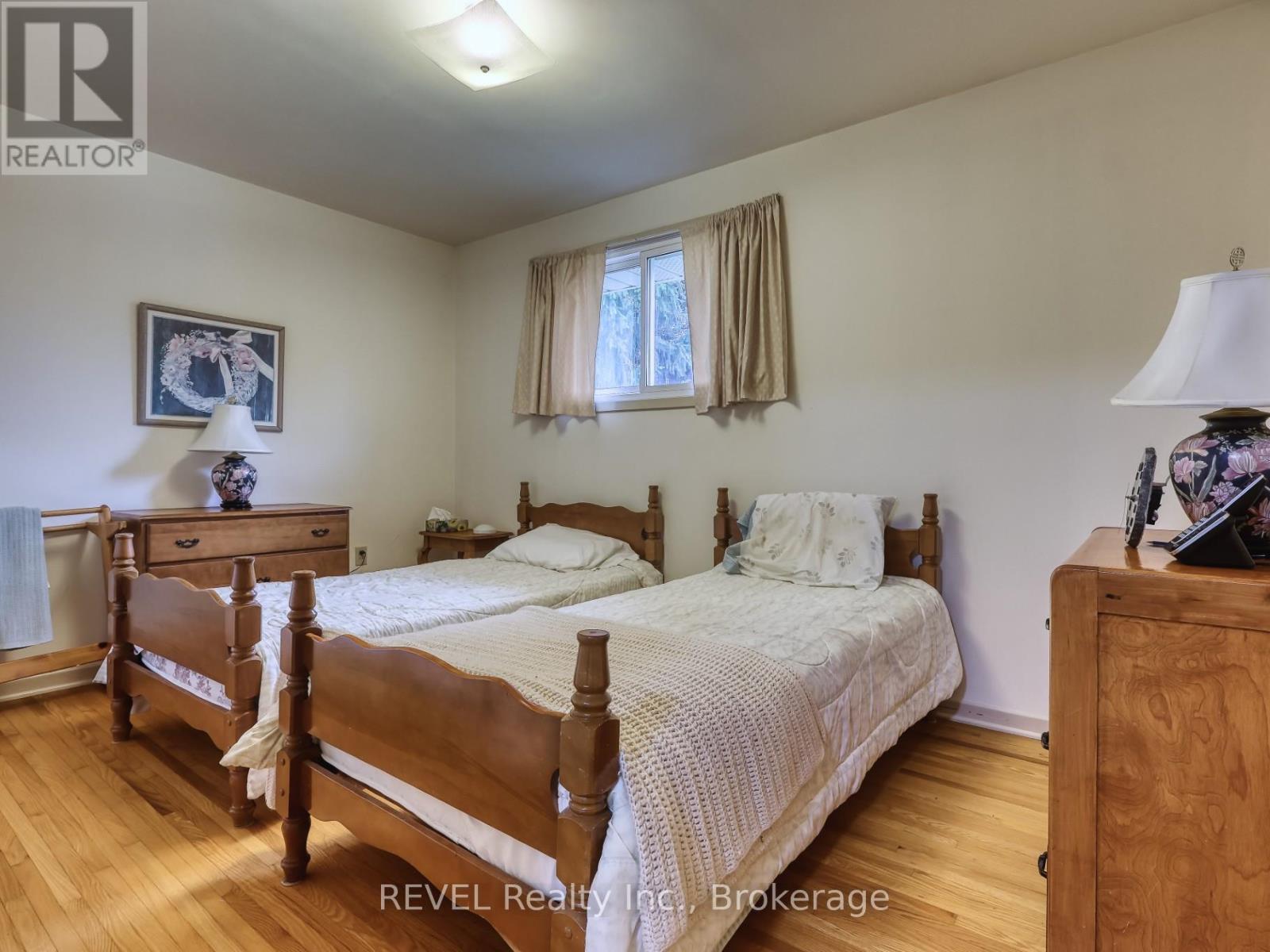 31 Cole Farm Boulevard, St. Catharines, Ontario  L2N 7E2 - Photo 33 - X12927188