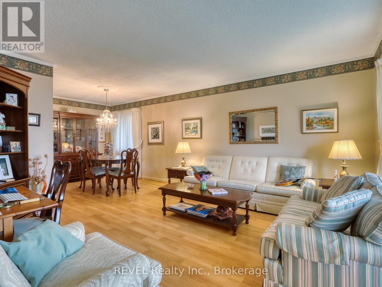 31 Cole Farm Boulevard, St. Catharines, Ontario  L2N 7E2 - Photo 9 - X12927188