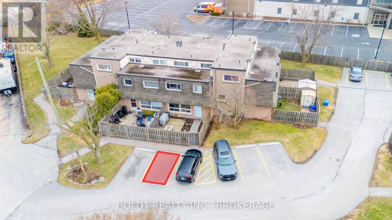 101 - 5 Woodlawn Court, Grimsby, Ontario  L3M 3T4 - Photo 20 - X12927204