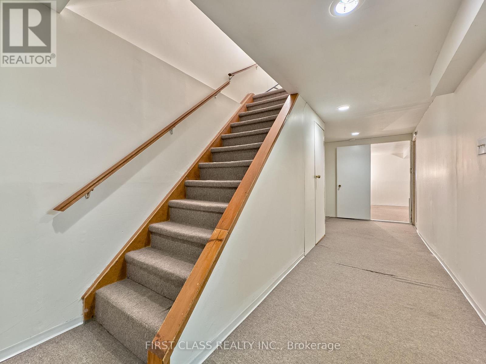 25 Overlord Crescent, Toronto, Ontario  M1B 4P6 - Photo 15 - E12927164