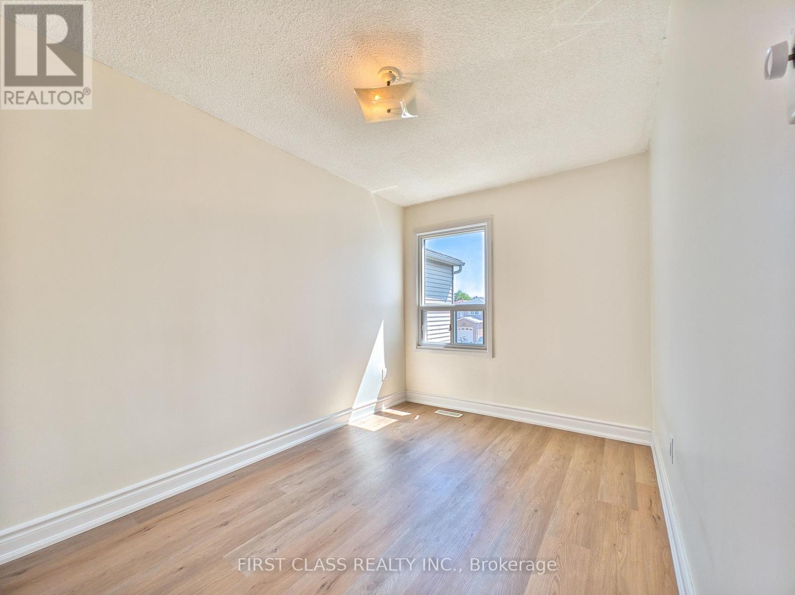 25 Overlord Crescent, Toronto, Ontario  M1B 4P6 - Photo 23 - E12927164