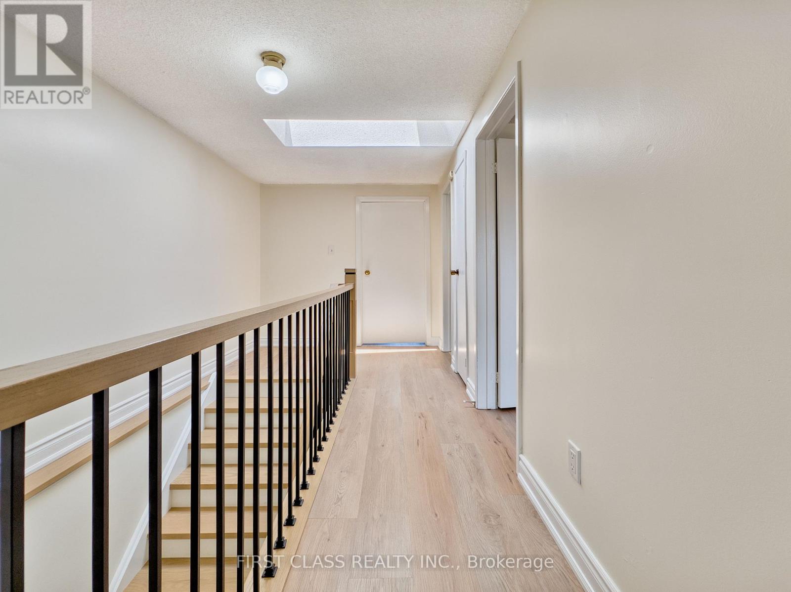 25 Overlord Crescent, Toronto, Ontario  M1B 4P6 - Photo 9 - E12927164