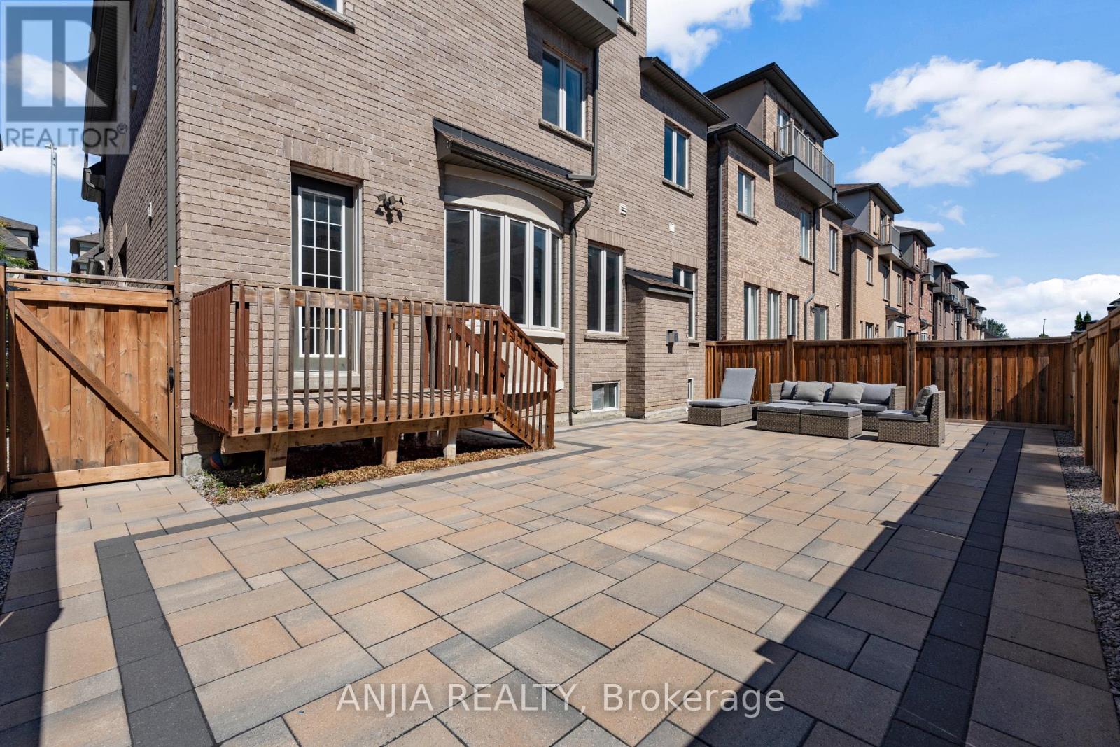 9 Mario Avenue, Markham, Ontario  L6C 0X8 - Photo 40 - N12927162