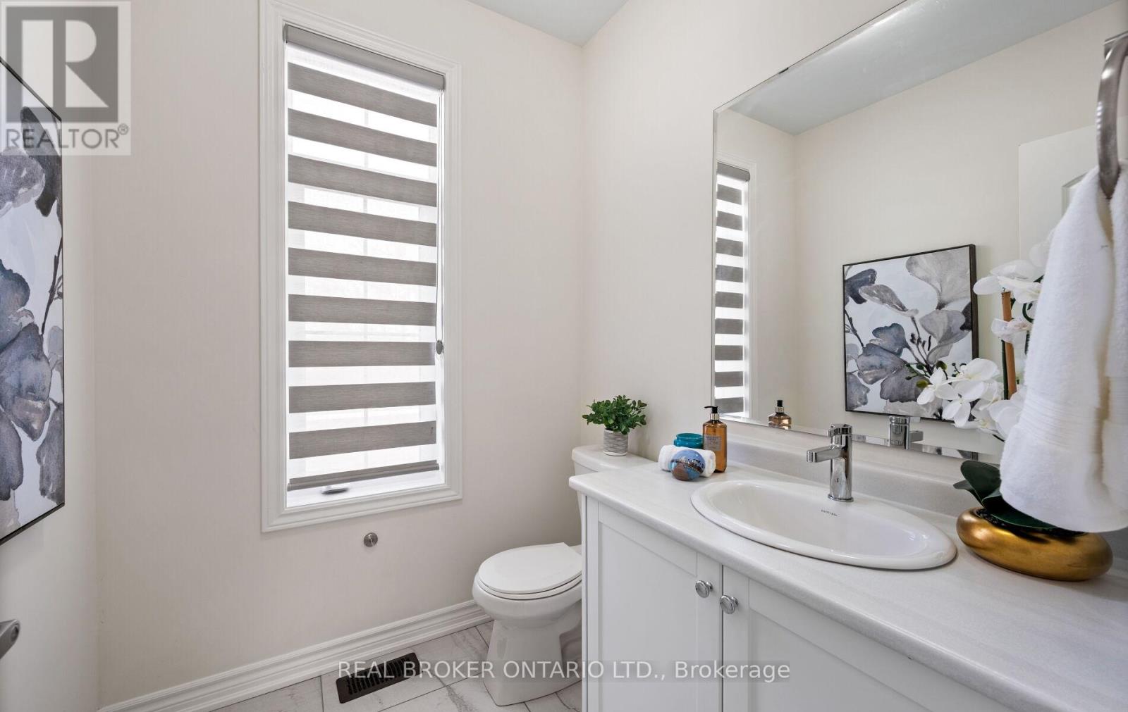 15 Bowline Vista, East Gwillimbury, Ontario  L9N 0V9 - Photo 23 - N12927174