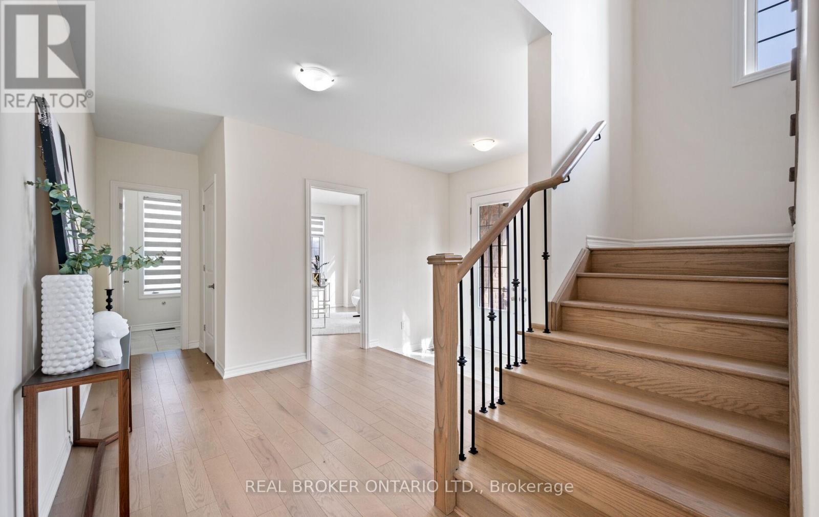 15 Bowline Vista, East Gwillimbury, Ontario  L9N 0V9 - Photo 24 - N12927174