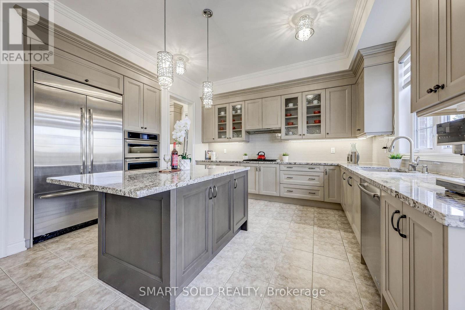 25 Munsie Drive, King, Ontario  L7B 0N8 - Photo 17 - N12927198