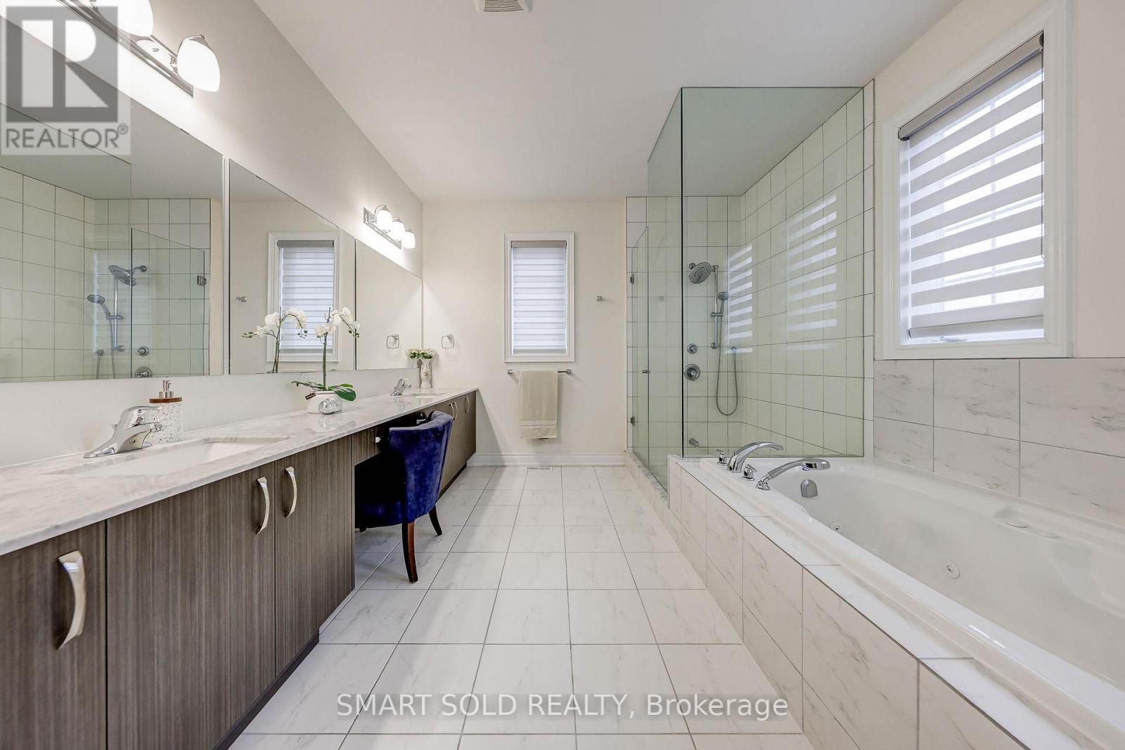 25 Munsie Drive, King, Ontario  L7B 0N8 - Photo 31 - N12927198