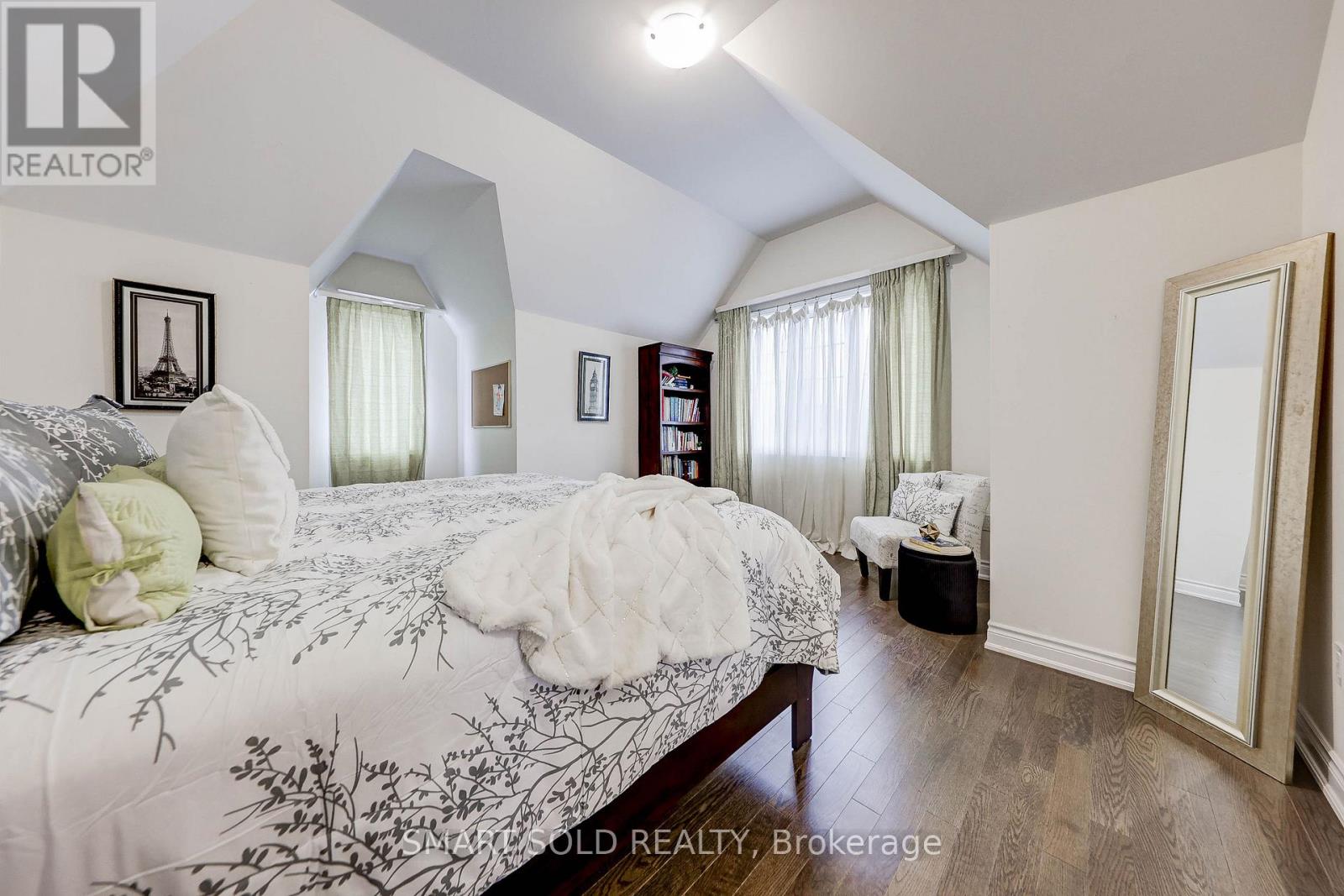 25 Munsie Drive, King, Ontario  L7B 0N8 - Photo 37 - N12927198