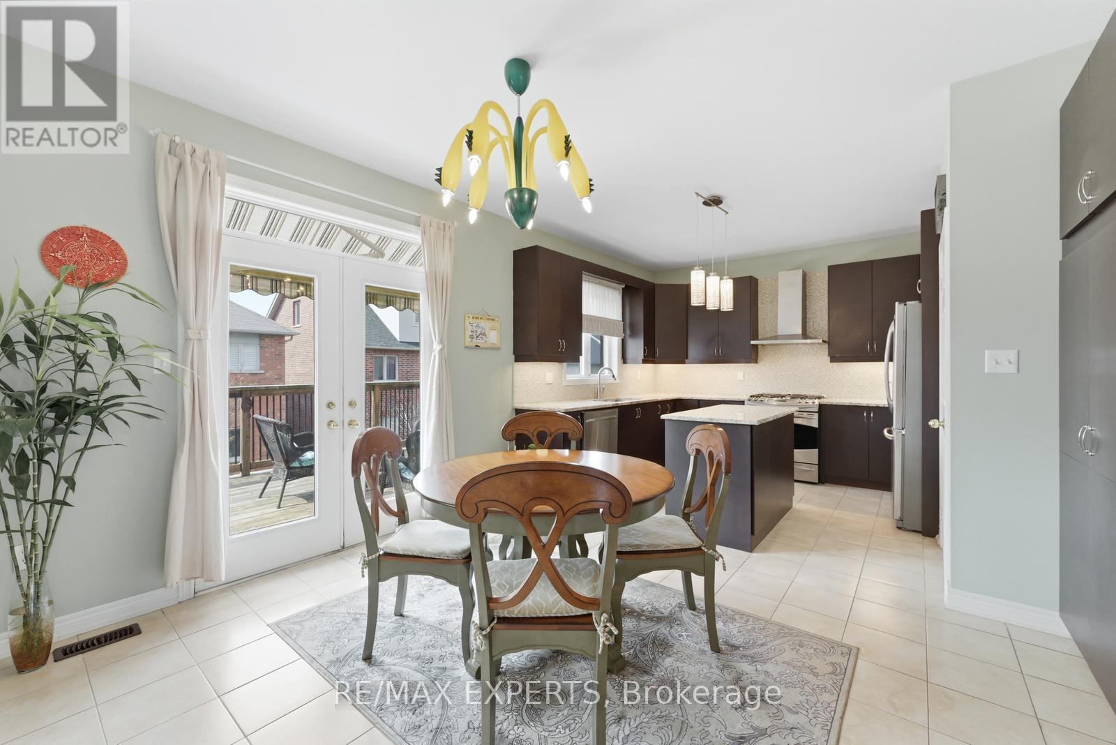 847 Memorial Circle, Newmarket, Ontario  L3X 0B3 - Photo 10 - N12927210