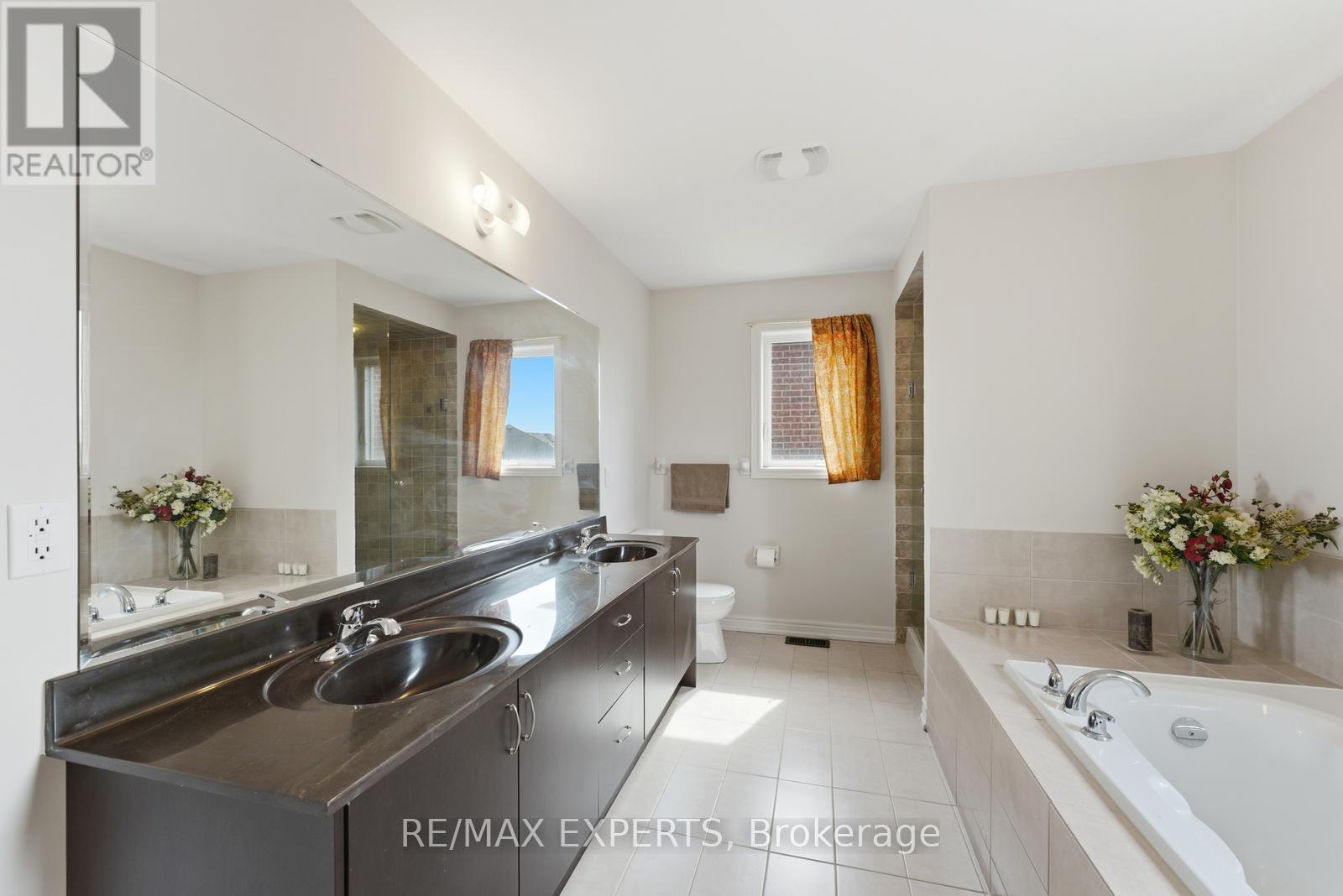 847 Memorial Circle, Newmarket, Ontario  L3X 0B3 - Photo 21 - N12927210