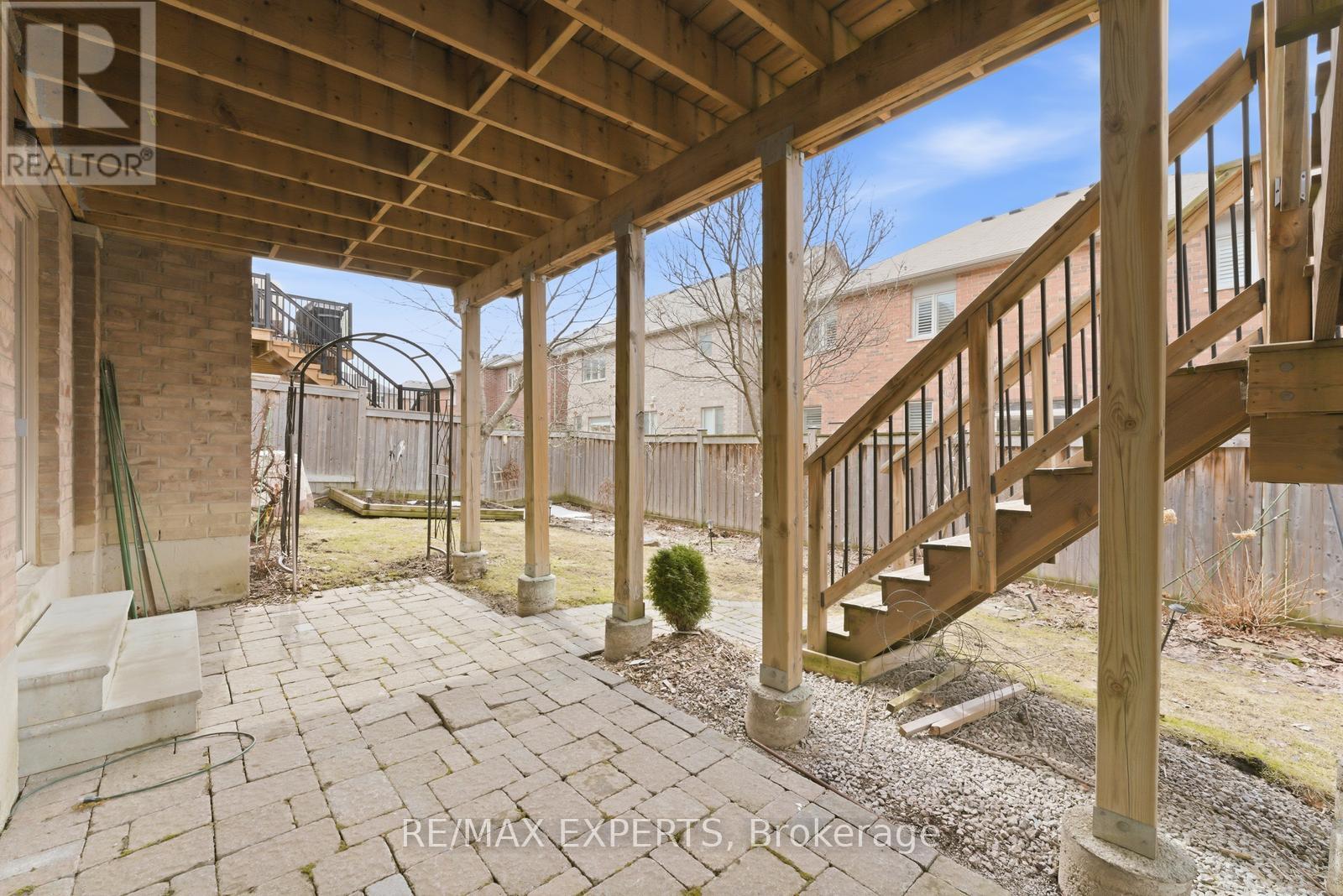 847 Memorial Circle, Newmarket, Ontario  L3X 0B3 - Photo 38 - N12927210