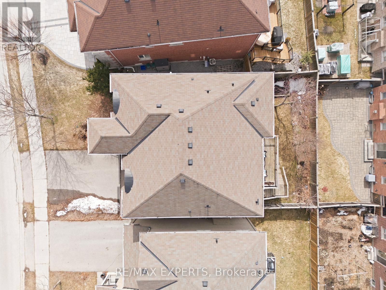 847 Memorial Circle, Newmarket, Ontario  L3X 0B3 - Photo 46 - N12927210