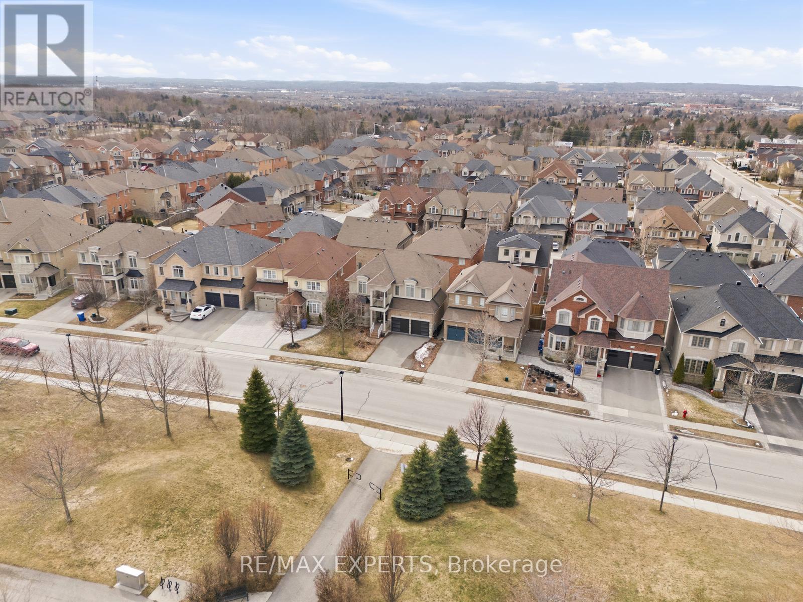 847 Memorial Circle, Newmarket, Ontario  L3X 0B3 - Photo 47 - N12927210