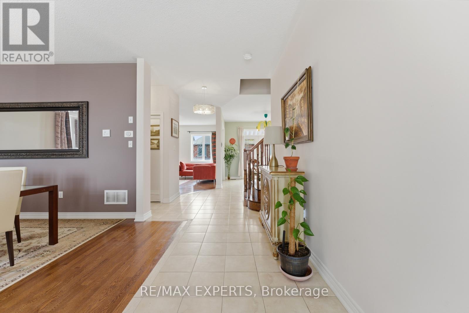 847 Memorial Circle, Newmarket, Ontario  L3X 0B3 - Photo 5 - N12927210