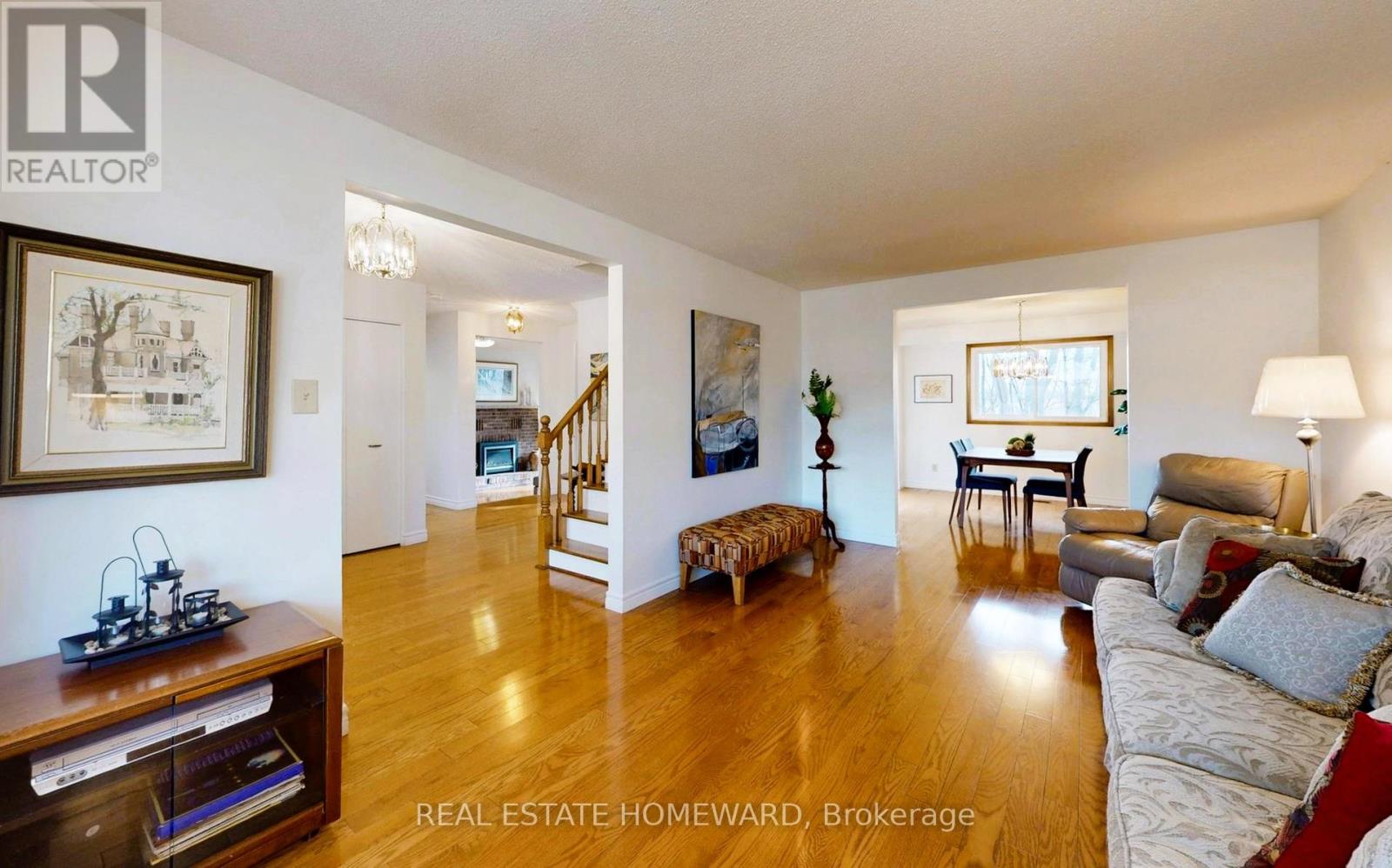 3058 Viewmount Road, Oakville, Ontario  L6L 5M7 - Photo 8 - W12927184