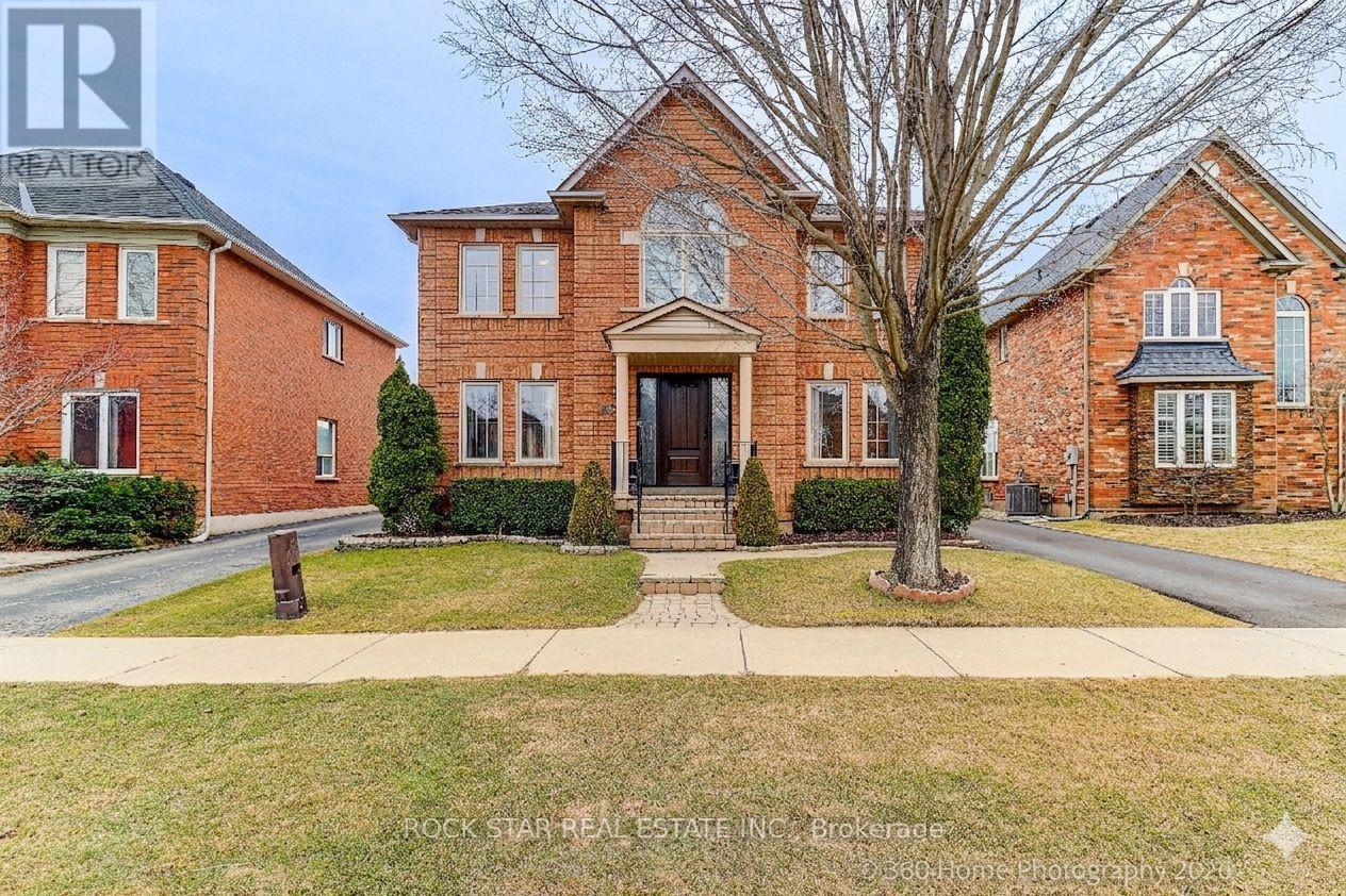 2444 TOWNE BOULEVARD, Oakville, Ontario