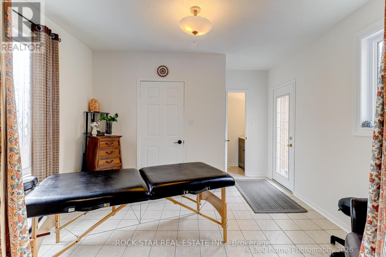 2444 Towne Boulevard, Oakville, Ontario  L6H 5X6 - Photo 25 - W12927194